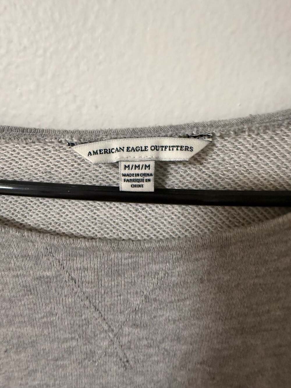 American Eagle Outfitters Gray Cropped Sweatshirt with Bell Sleeves Size M - Picture 3 of 3